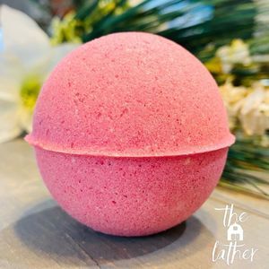 🍰 Red Velvet Cake Milk Bomb